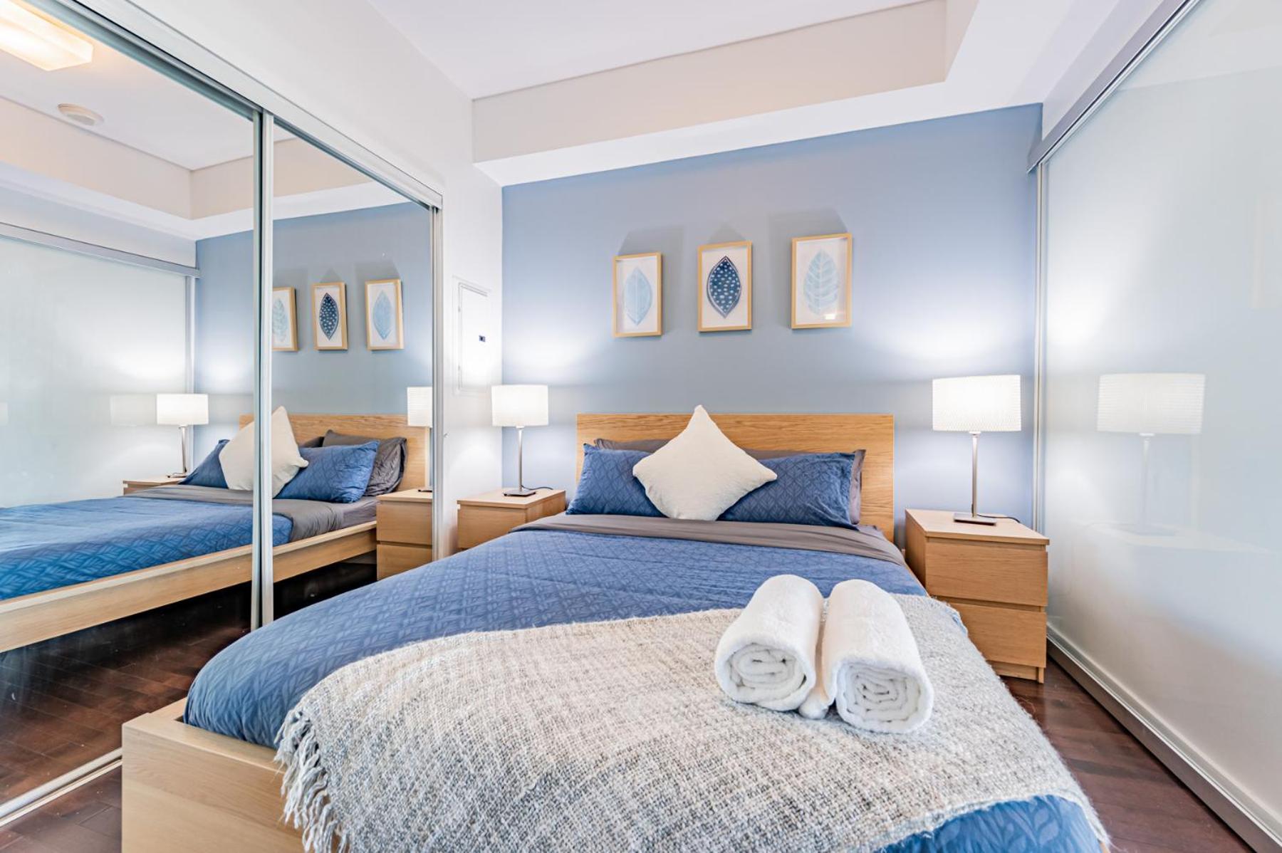 York Suites 5 Toronto Dış mekan fotoğraf